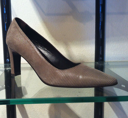 3167-Varano Suede Pumps Frango13 (zandkleur)